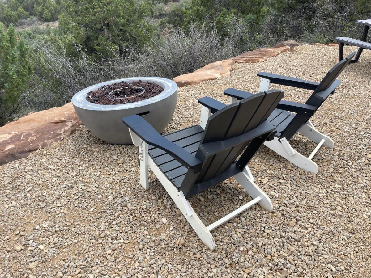 Canyon Rim Domes - A Luxury Glamping Experience!! Monticello Exteriér fotografie