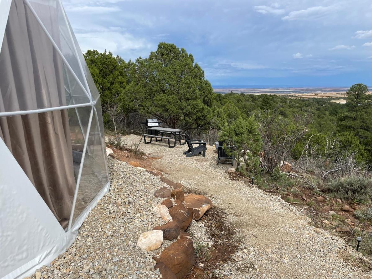 Canyon Rim Domes - A Luxury Glamping Experience!! Monticello Exteriér fotografie