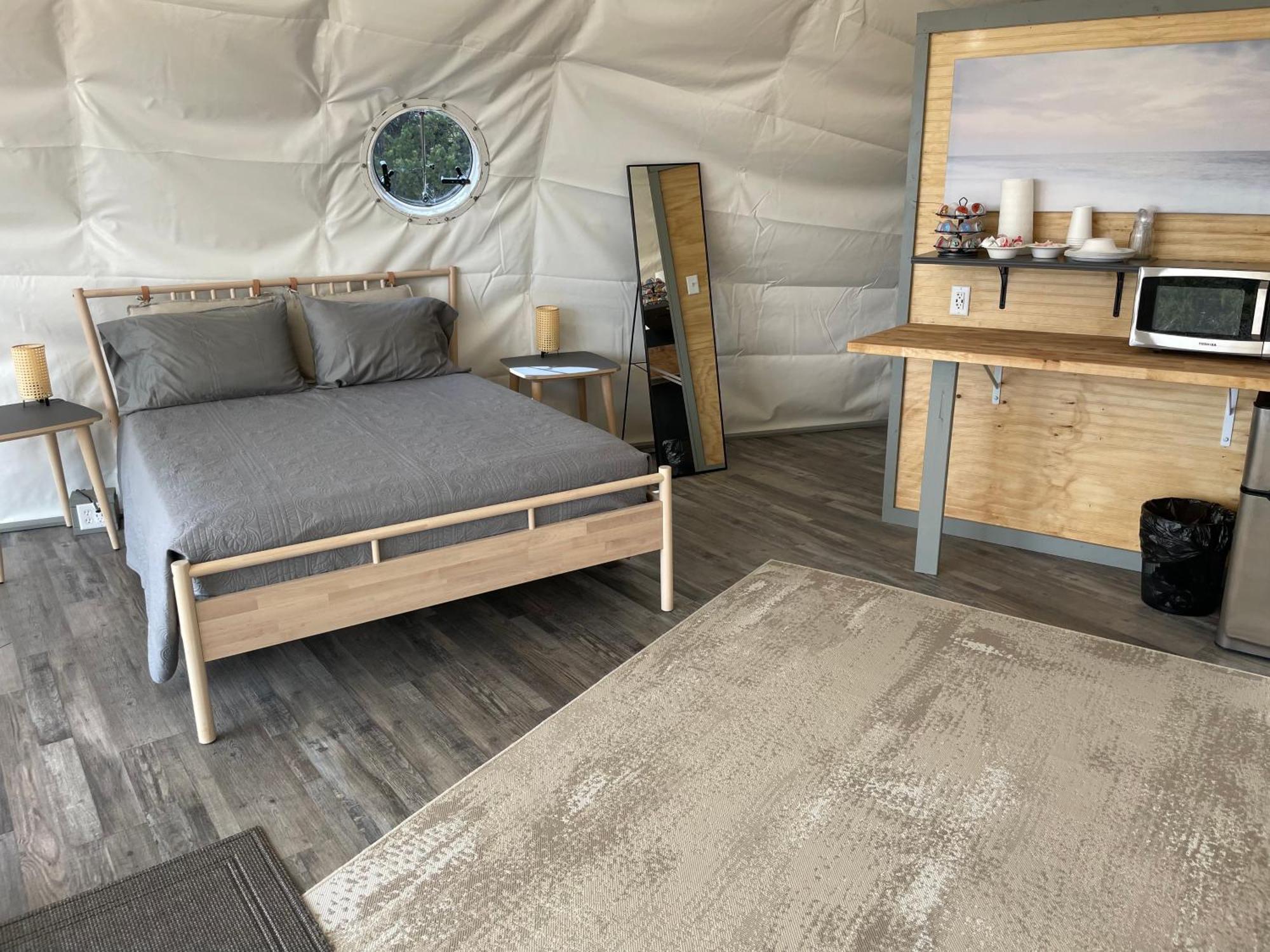 Canyon Rim Domes - A Luxury Glamping Experience!! Monticello Exteriér fotografie